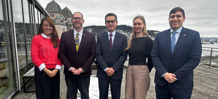 Embajada de Colombia en Noruega sostiene reunión con Innovation Norway para explorar oportunidades de comercio e inversión