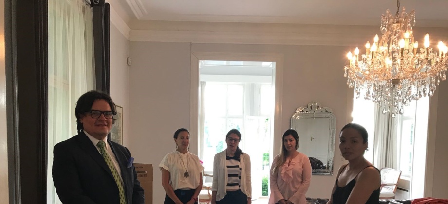 Inició la jornada electoral presidencial 2018 para la segunda vuelta en el Consulado de Colombia en Oslo