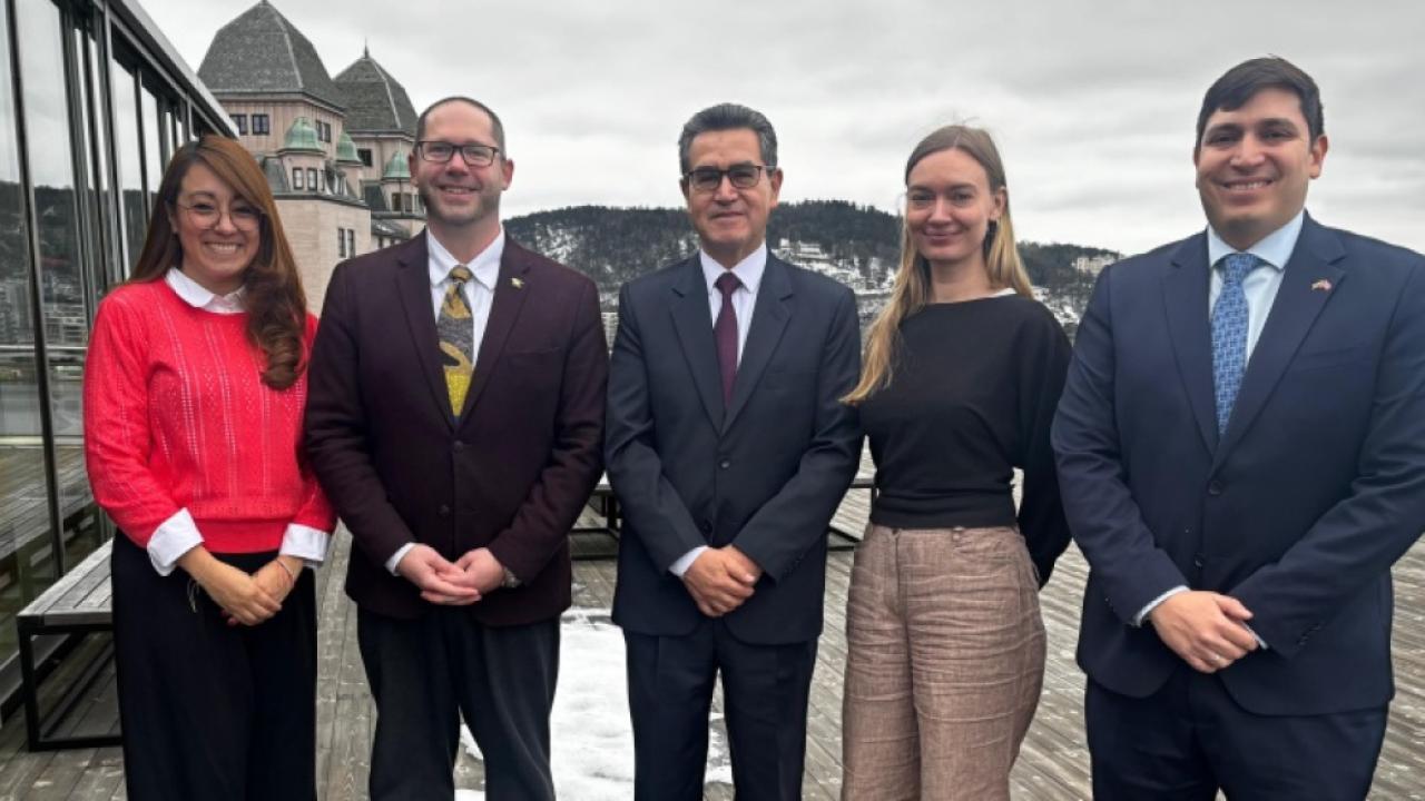 Embajada de Colombia en Noruega sostiene reunión con Innovation Norway para explorar oportunidades de comercio e inversión